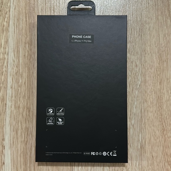 YSL x Basquiat iPhone 11 Pro Max case - Picture 2 of 2